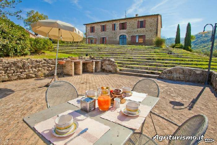 70 M² Bauernhof ∙ 1 Schlafzimmer ∙ 3 Gäste - Perugia