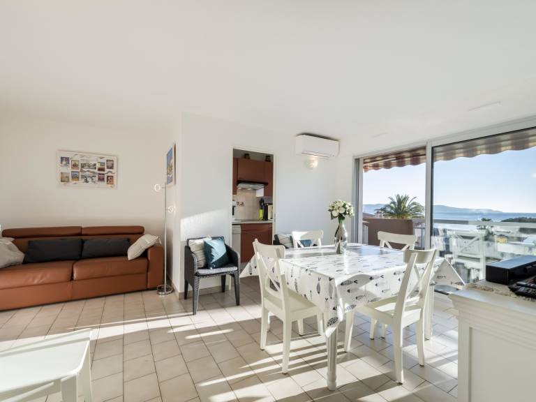 Rental apartment with terrace | Sea view | Close to the beach | Pets are welcome — photo 4