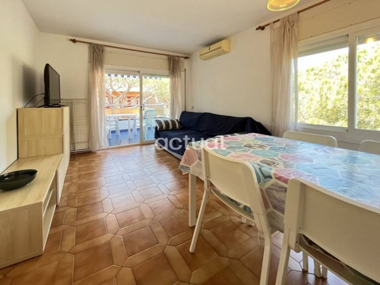 Apartment with 2 rooms for 4 persons — photo 4