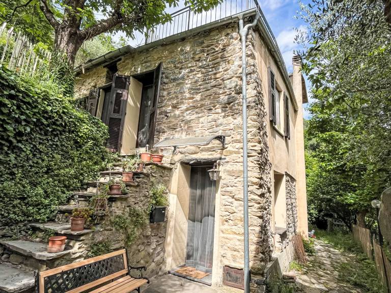 Ferienhaus mit Hund inPieve di Teco, Italien  f&uuml;r max. 4 Personen