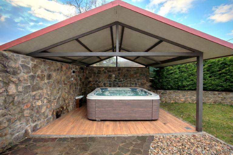 Spacious villa with sauna, hot tub & barbeque | Pets allowed — photo 3