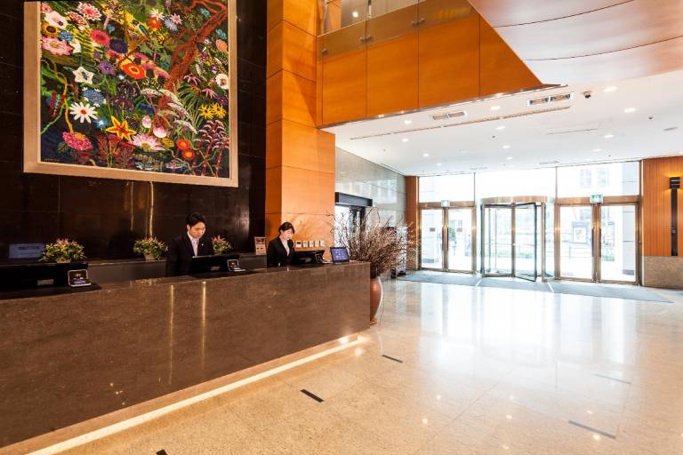 Serviced apartment with sauna, pool & jacuzzi | Next to Namdaemun Market — photo 3