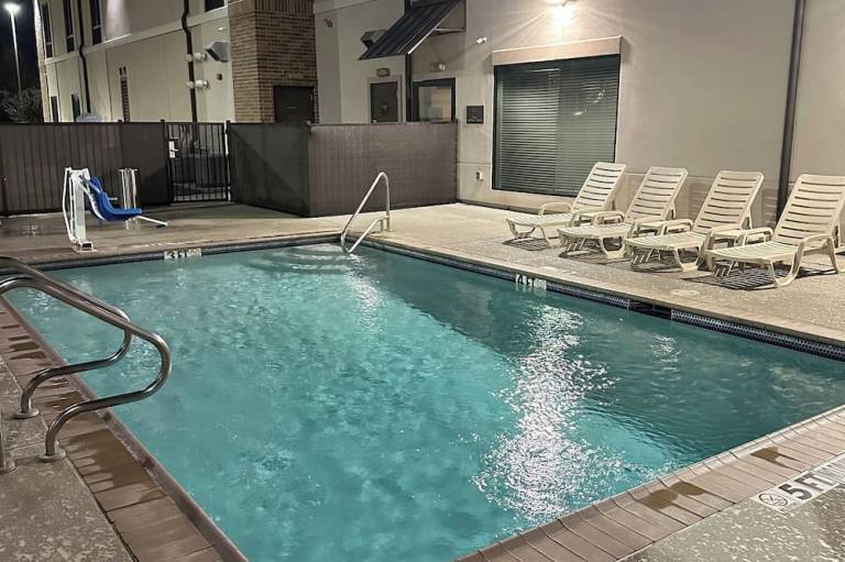 Comfort Suites Near Sam Houston Race Park