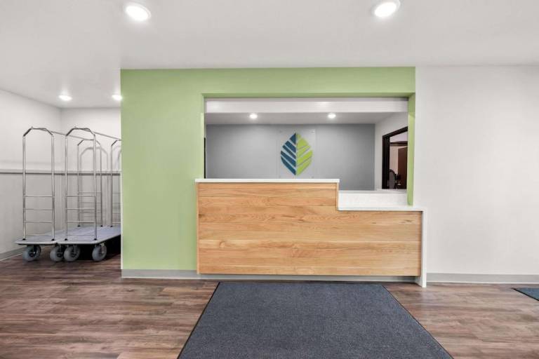 WoodSpring Suites Huntsville - Research Park — photo 4