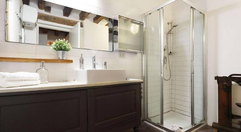 Pleasant rental apartment | Near Rialto Bridge | Suitable for remote work | Dogs allowed — photo 2