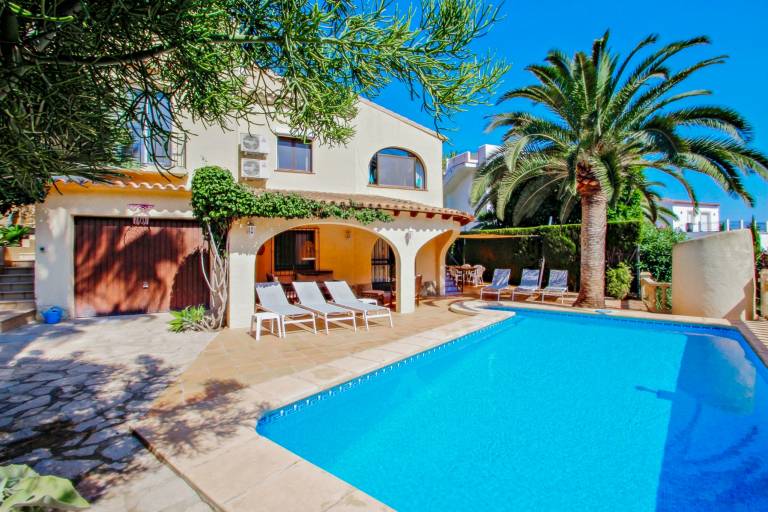 Sola - pretty holiday property with garden and private pool in Benissa in Alicante