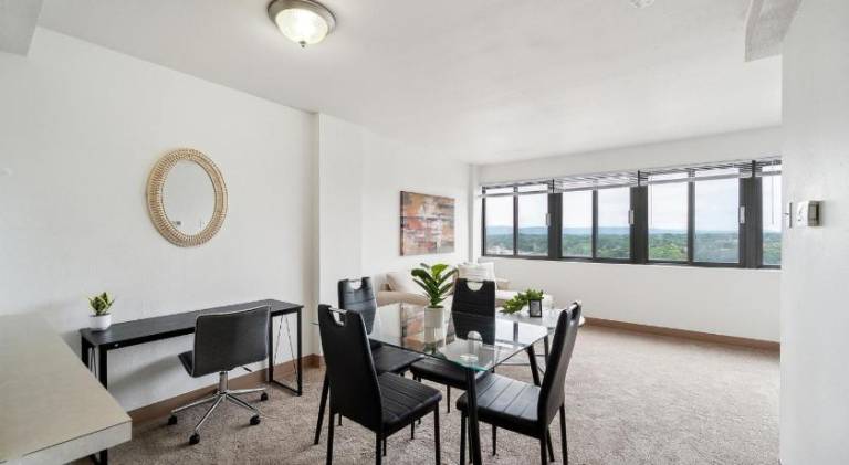 Apartment with pool | Perfect for remote work — photo 3