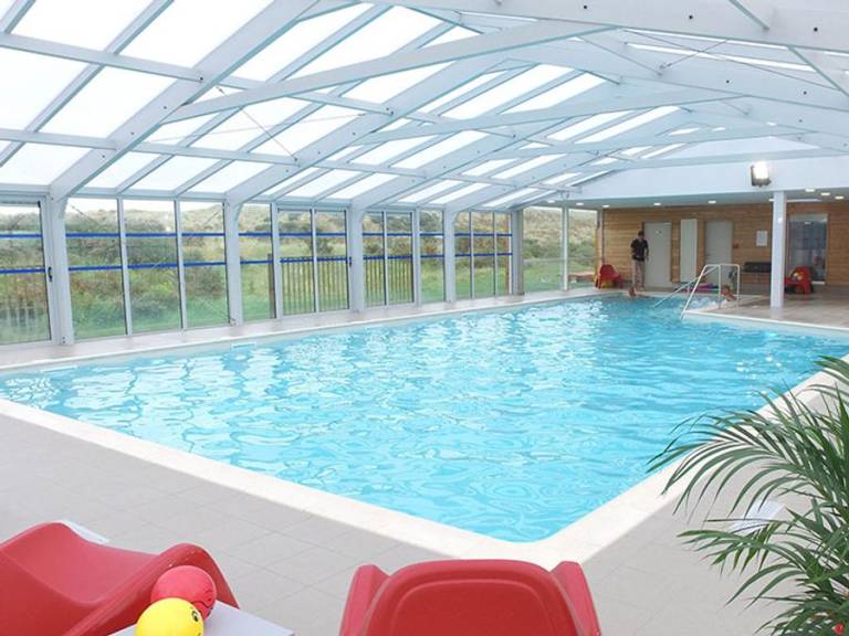 House with heated pool — photo 2