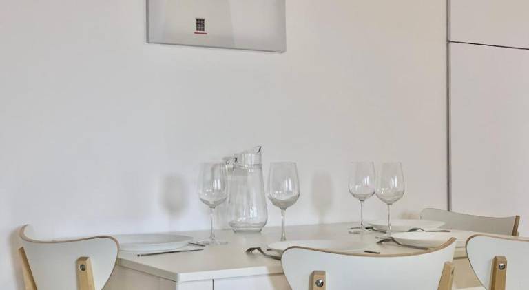 Pleasant apartment with patio | Pet-friendly — photo 5
