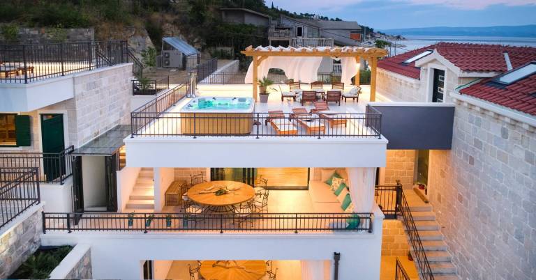 Fully equipped villa with grill, yard & private pool | Sea view | Pets allowed — photo 3