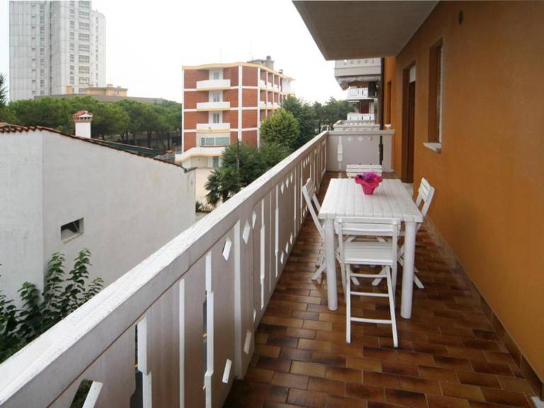 Apartment | City view — photo 2