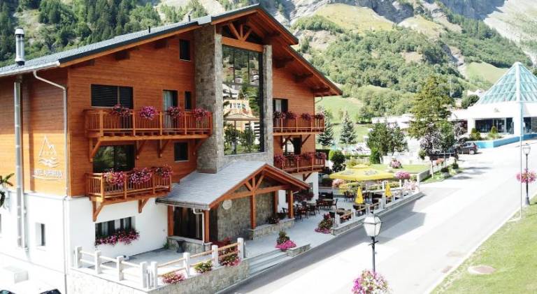 Hotel Alpenblick-Leukerbad-Therme — photo 2