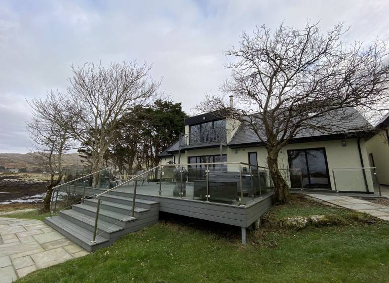 Vacation home with yard | Pets are welcome — photo 2