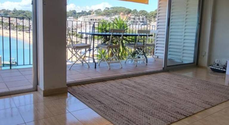 Rental apartment with terrace, pool & garden — photo 5