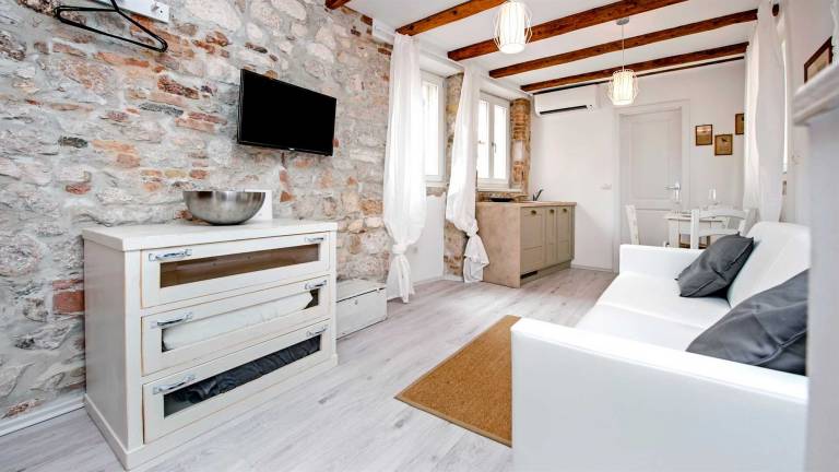 CA’ 3 VIE LAVANDA - One Bedroom Apartment — photo 3