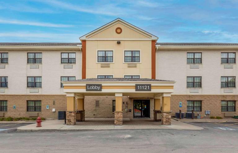 Extended Stay America Select Suites - Milwaukee - Wauwatosa — photo 3