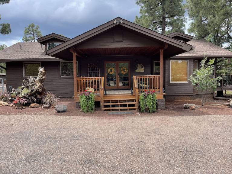 Cabin Rentals in Show Low from 65 HomeToGo