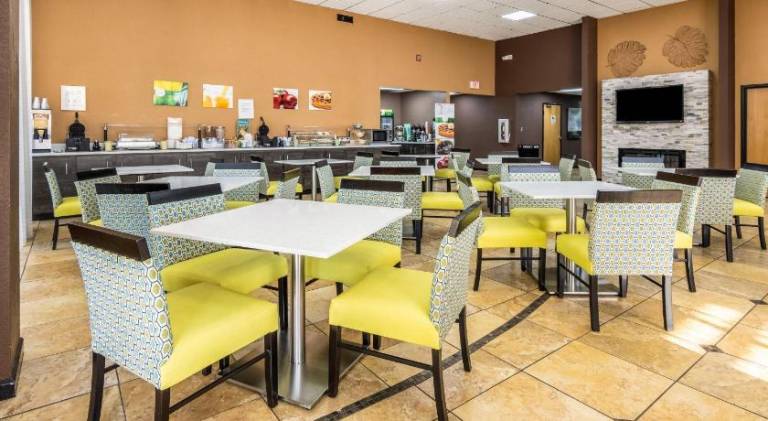 Quality Inn Perry - National Fairgrounds Area — photo 4