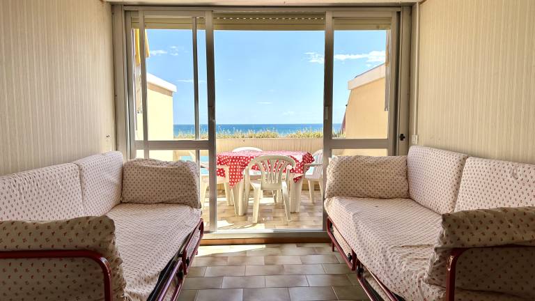Apartment with terrace — photo 5
