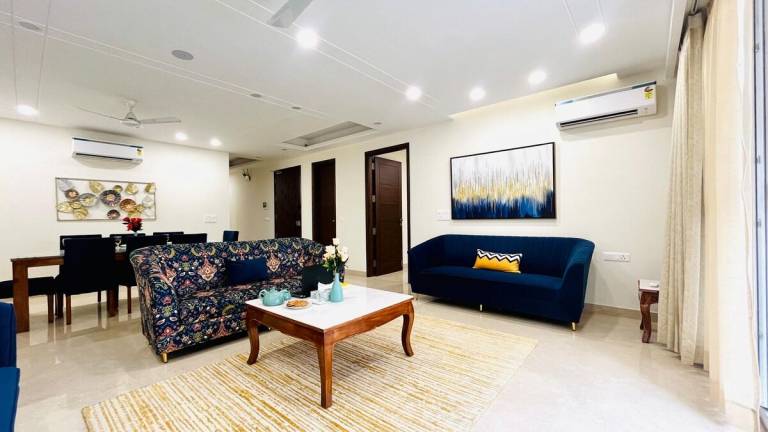 House  Sainik Farm