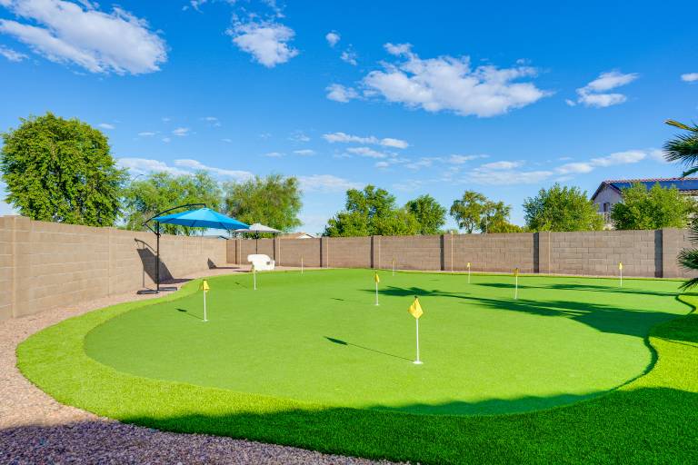 Putting Green & Pool! Peoria Home Near Sports — photo 2