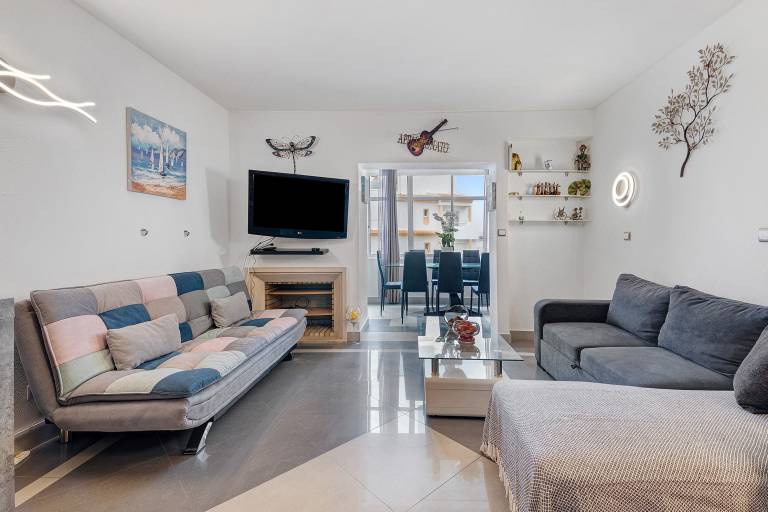 Apartment 'Bella Vista' with Shared Pool and Private Terrace — photo 4
