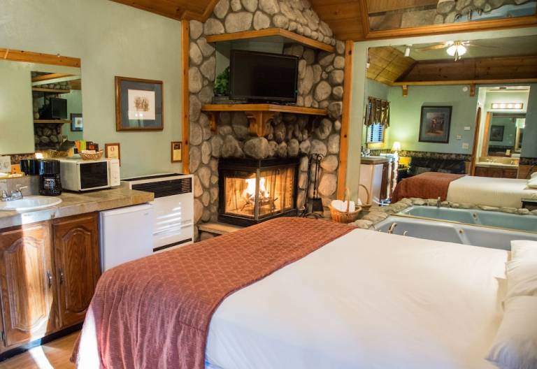 Lodge  Big Bear Lake