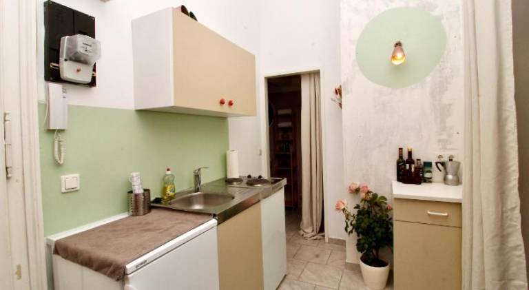 Romantic Urban Living — photo 2