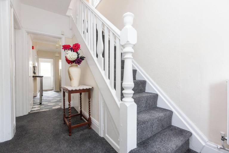 Superior three bedroom house with sea view — photo 3