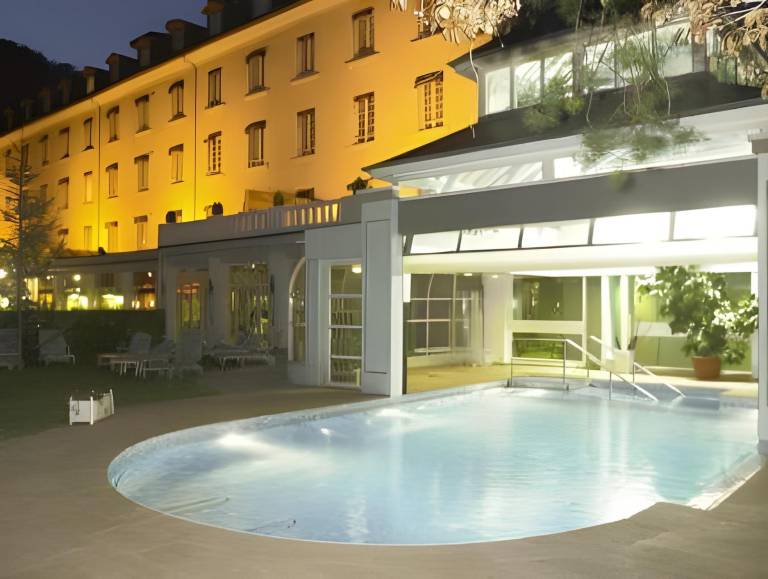 Grand Hotel & Spa Uriage in Gieres