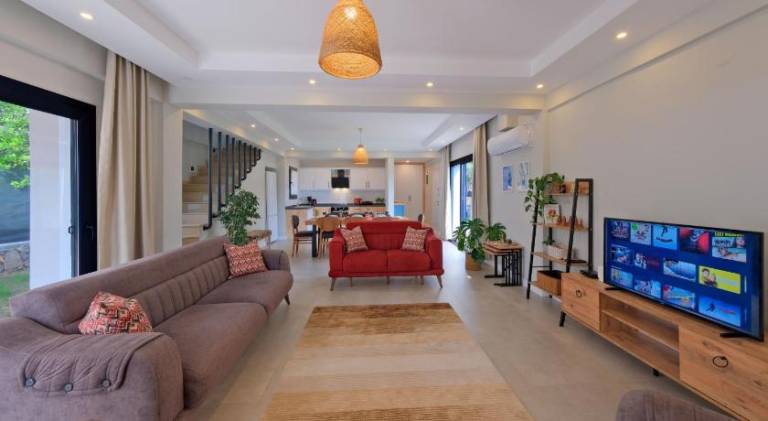 Fully equipped villa with BBQ, patio & yard | Good for workation | Dogs allowed — photo 4