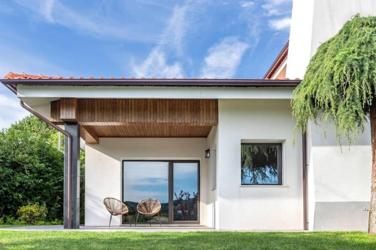 6-Bed House - Sleeps 12 - Pool, Bbq, Pool Table — photo 5