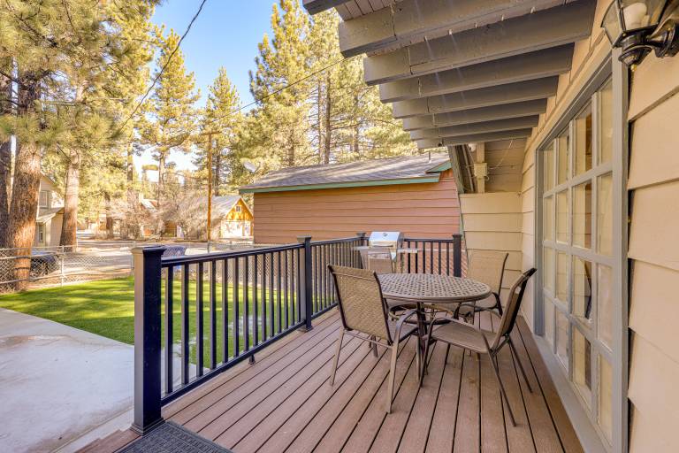 Walk to Trolley! Big Bear Family Cabin w/ Deck — photo 2