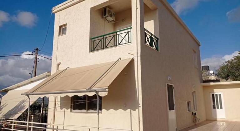 Fully equipped vacation home with yard, grill & terrace | Pets are welcome in Heraklion