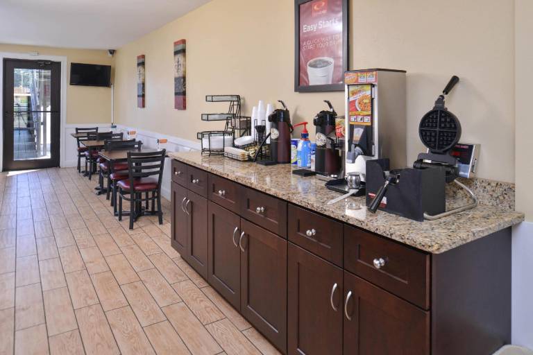 Econo Lodge Kennewick Tri-Cities — photo 5