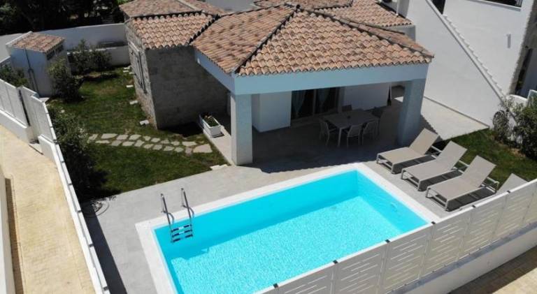 Villa with pool | Dogs allowed in Posada