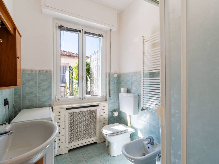 Holiday apartment with patio — photo 5