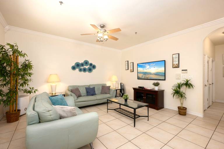 Condo with pool | Sea view — photo 4