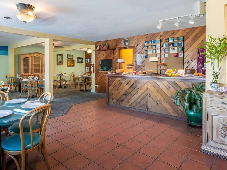 Creekside Inn — photo 5