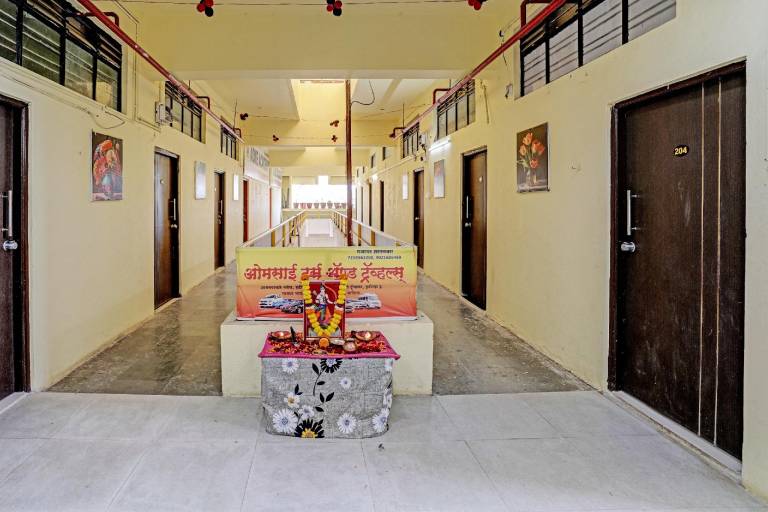 OYO Hotel Om Sai Lodging