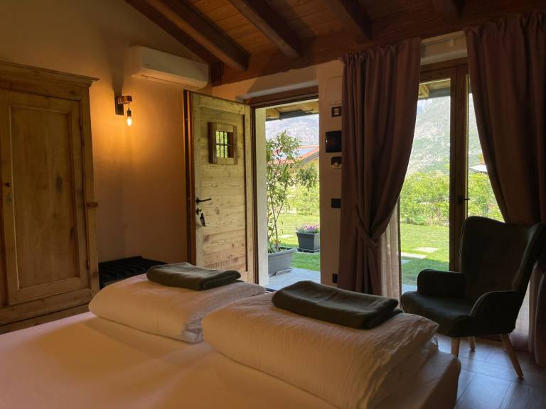 Room 'Farfarà' with Mountain View, Wi-Fi and Air Conditioning in Aosta