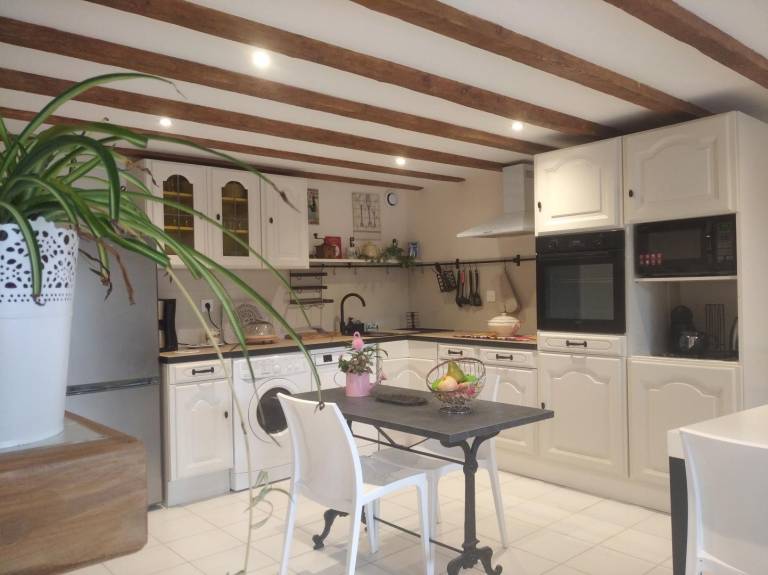 Spacious gite with garden, terrace & pool | Dogs allowed — photo 3