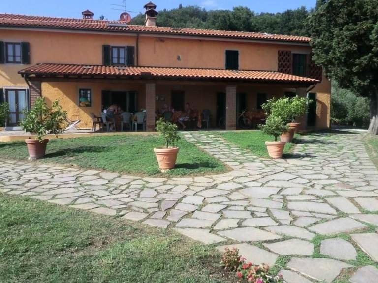 House with private pool, terrace & barbecue — photo 4