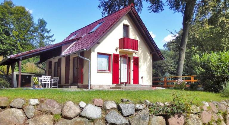 House with 2 rooms for 4 persons in Sellin