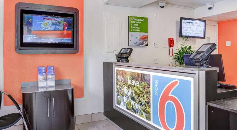 Motel 6 Portland, OR - Central — photo 2