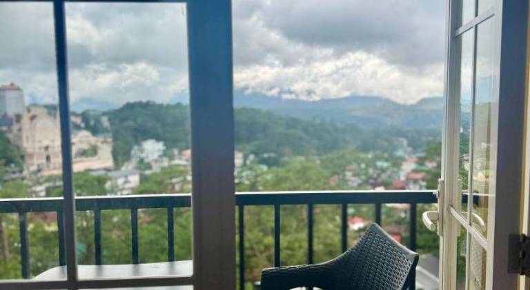 Serviced apartment with patio | Pets allowed — photo 4