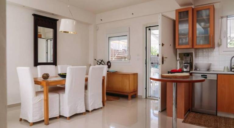 Fully equipped house with yard, patio & private pool | Perfect for remote work | Pet-friendly — photo 2