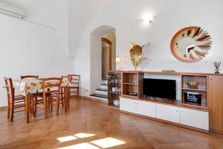 Apartment 'Le Case Del Sole - Il Rustico' with Sea View, Wi-Fi and Air Conditioning — photo 5