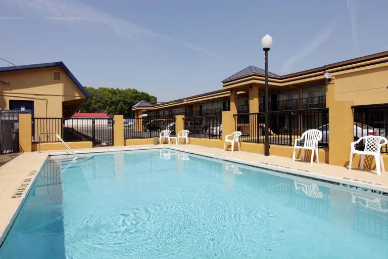 Americas Best Value Inn Alachua — photo 2