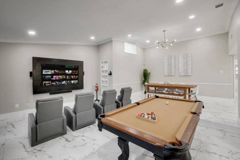 Family-oriented house with pool & garden | Pet-friendly — photo 4